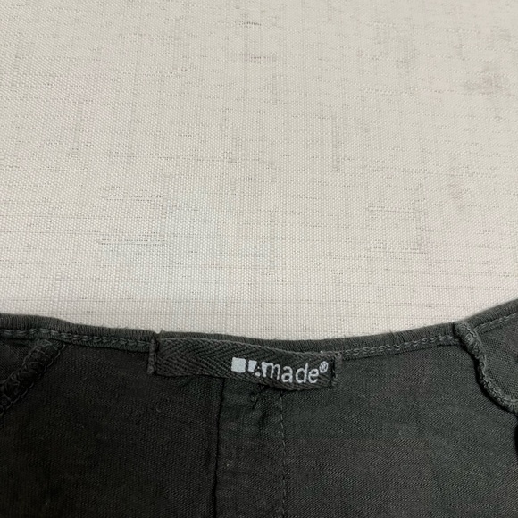 LA Made XS olive v-neck back faux button top - Picture 5 of 10